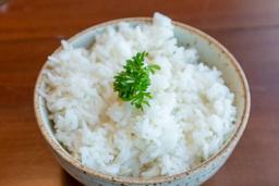 أرز أبيض بالبخار