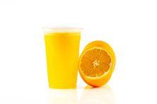عصير برتقال طبيعي