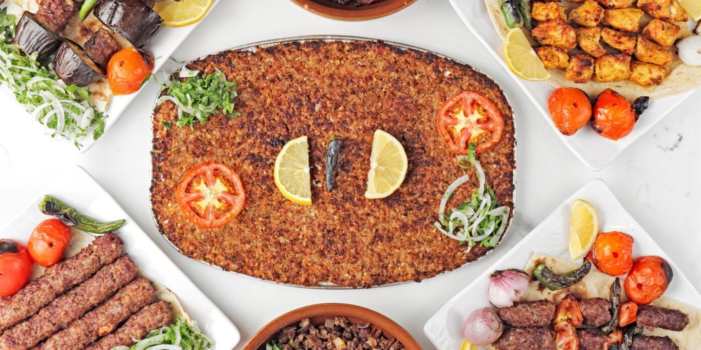 مطاعم موسم التوت cover image